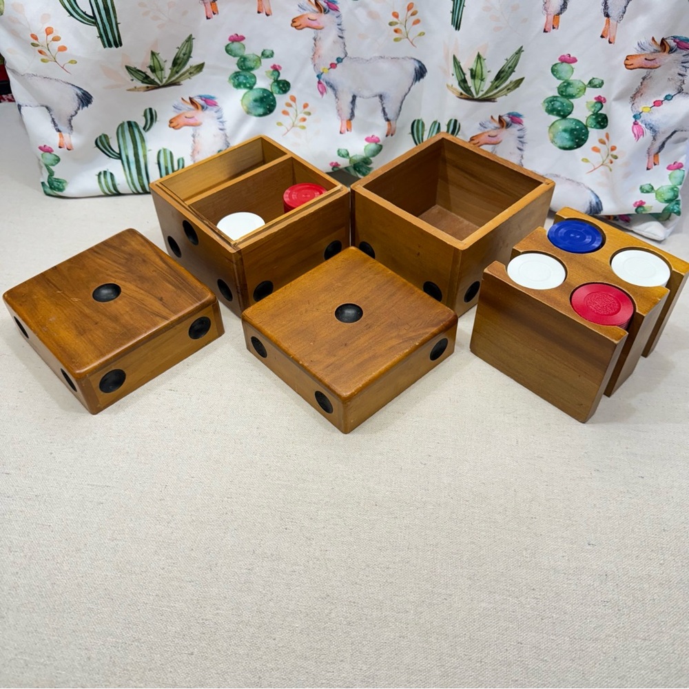 Vintage Wooden Poker Chip Caddy Set by Trend Clocks Zeeland, Mi.